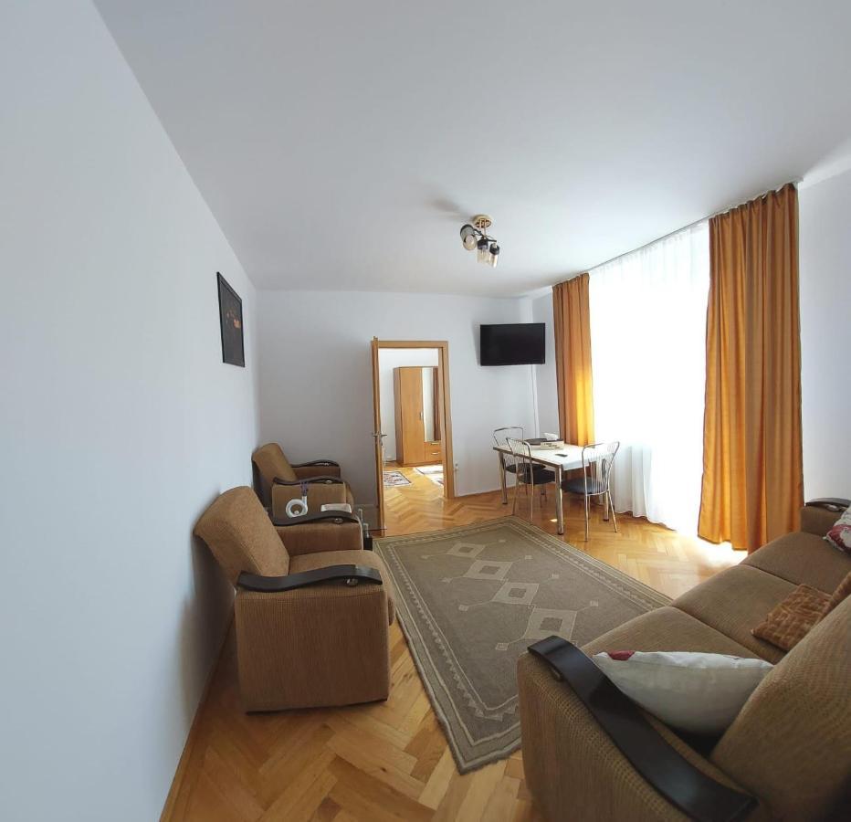 Cami Residence Sibiu Exteriör bild